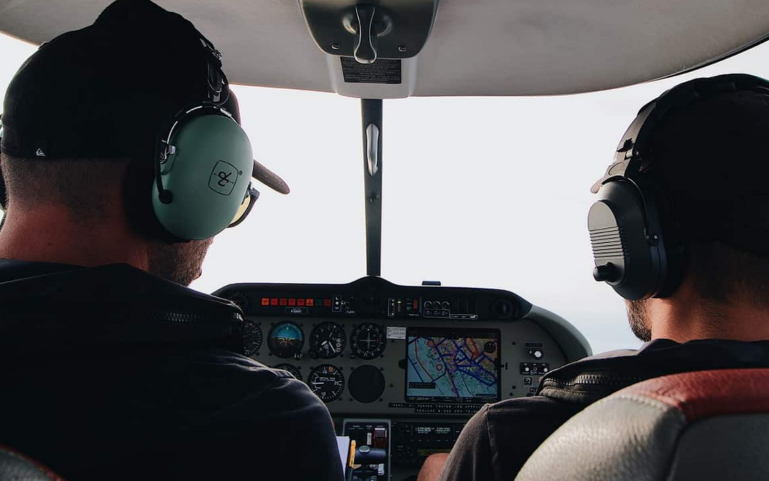 Cessna C-172 and Piper Seneca PA34: 2 of the most iconic Training Aircraft ever built.