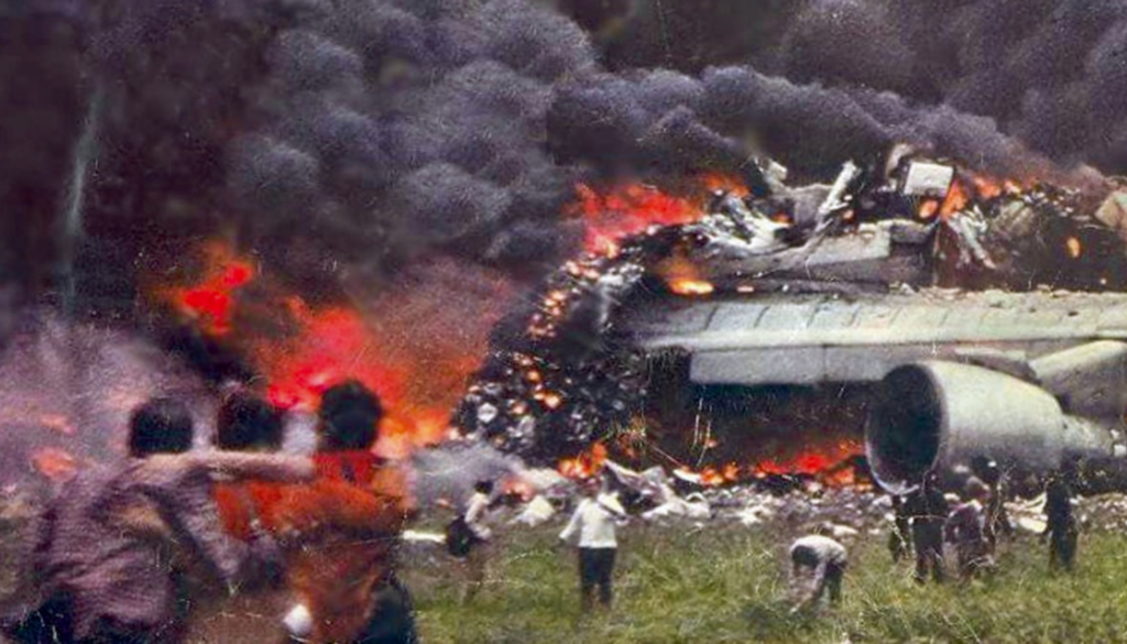 The Crash of KLM Flight 4805 and Pan Am Flight 1736